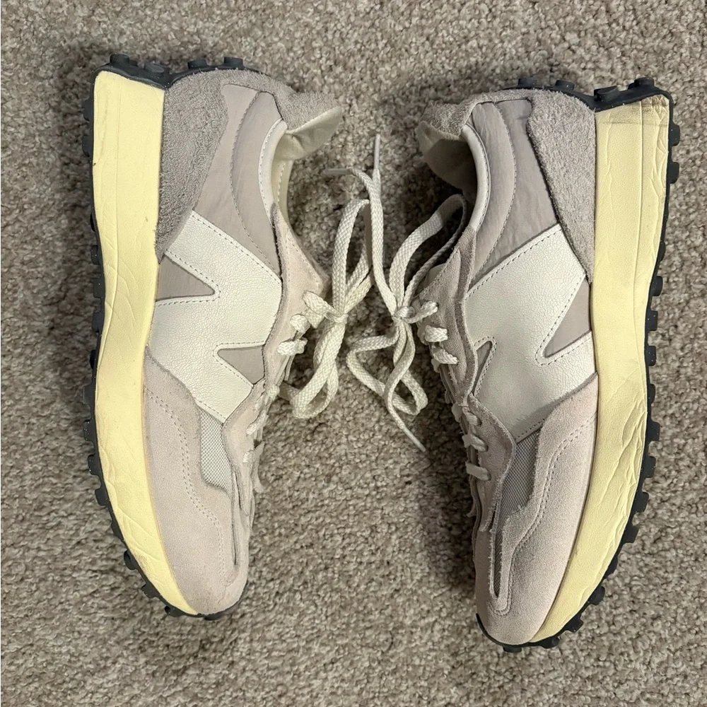 New Balance 327 Sea Salt Raincloud Sneaker Unisex 9 Mens 10.5 Womens - Picture 2 of 11